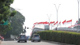 Bendera Merah Putih Penuhi Jalanan di Kota Tangerang Selatan. Foto: Ist