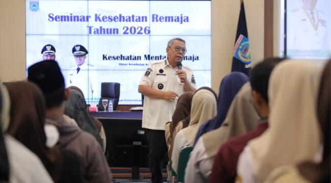 Wali Kota Tangerang Selatan Benyamin Davnie saat membuka Seminar Kesehatan Remaja yang digelar Dinas Kesehatan di Ruang Blandongan, Pusat Pemerintahan Kota (Puspemkot) Tangsel, Foto: Ist