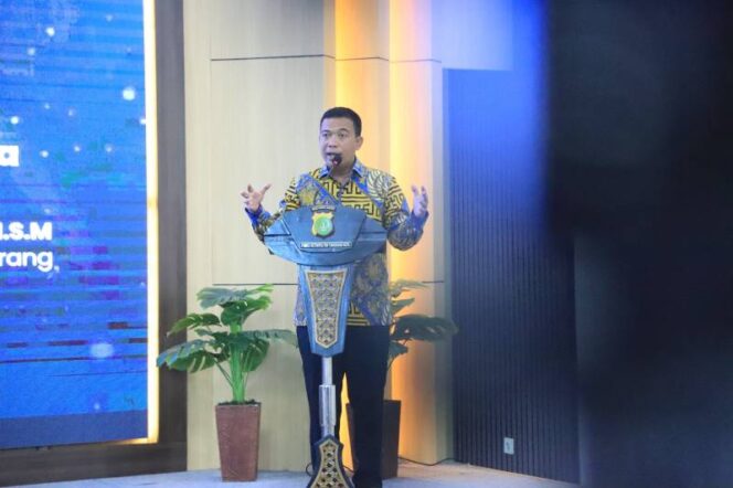 
 Ketua DPRD Kota Tangerang saat menghadiri Sosialisasi Pencegahan dan Pemberantasan Penyalahgunaan Narkoba yang digelar oleh Komite Nasional Pemuda Indonesia (KNPI) Kota Tangerang, bertempat di Aula Mapolresta Tangerang Kota. Foto: ist