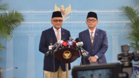 Menteri Haji dan Umrah (Menhaj) Mochamad Irfan Yusuf dan Wakil Menteri Haji dan Umrah (Wamenhaj) Dahnil Anzar Simanjuntak di Istana Merdeka, Jakarta, Senin (28/9/2026). Foto: Ist