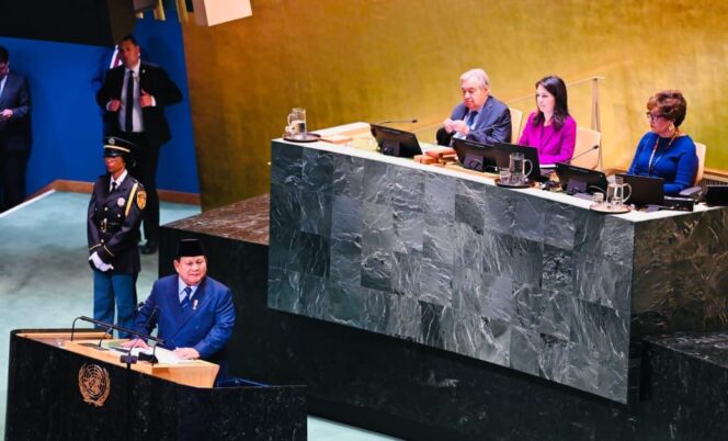 
 Presiden Republik Indonesia Prabowo Subianto saat berpidato di Sidang Umum Perserikatan Bangsa-Bangsa ke-80 di Markas Besar PBB di New York, AS, Selasa (23/9/2025). Foto: BPMI Setpres
