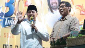 Bupati Tangerang, Moch. Maesyal Rasyid saat melakukan monitoring misa dan hadiri perayaan Hari Ulang Tahun (HUT) Imamat ke-30 Romo Felix dan Romo Richard yang diselenggarakan di Gereja Katolik Santa Odilia, Paroki Citra Raya, Sabtu (9/5/26). Foto: ist