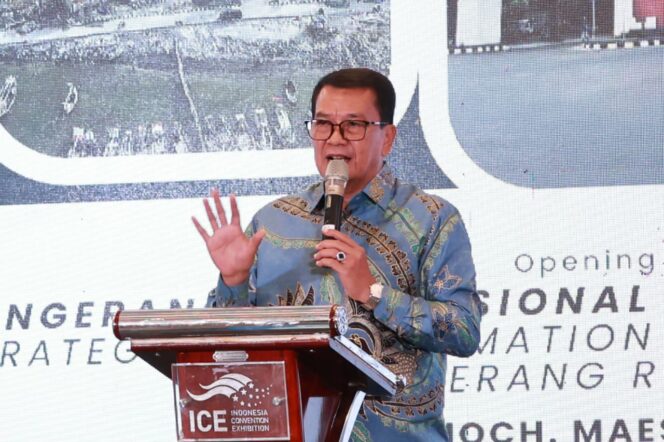 
 Bupati Tangerang Moch Maesyal Rasyid saat Membuka Tangerang Internasional Development Seminar (TIDS) di Ice BSD Pagedangan Kabupaten Tangerang. Foto: ist
