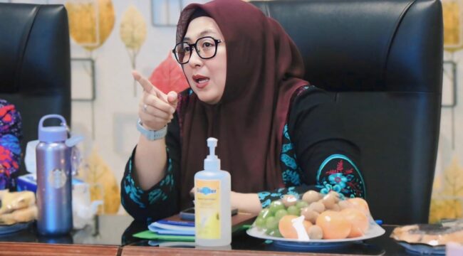 Wakil Bupati Tangerang Intan Nurul Hikmah saat membuka rapat koordinasi evaluasi dan rencana aksi TPPS tahun 2026 di Ruang Media Center Dinas Kesehatan, foto: Ist
