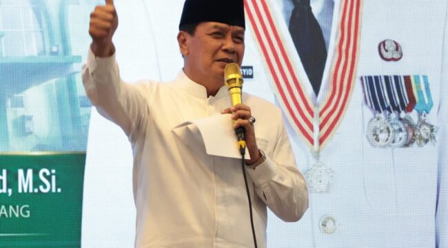 Bupati Tangerang Moch. Maesyal Rasyid menghadiri Tasyakuran Milad ke-51 Majelis Ulama Indonesia (MUI) Kabupaten Tangerang sekaligus meresmikan Muallaf Center. Acara tersebut di gelar di Kantor MUI Kab. Tangerang. Foto: ist