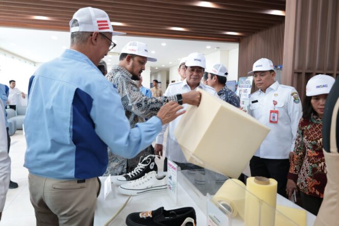 
 Bupati Tangerang, Moch. Maesyal Rasyid menerima Kunjungan Komisi VII DPR RI yang melakukan kunjungan kerja ke Kawasan Industri Cikupa Mas, Kecamatan Cikupa. Foto: Ist 