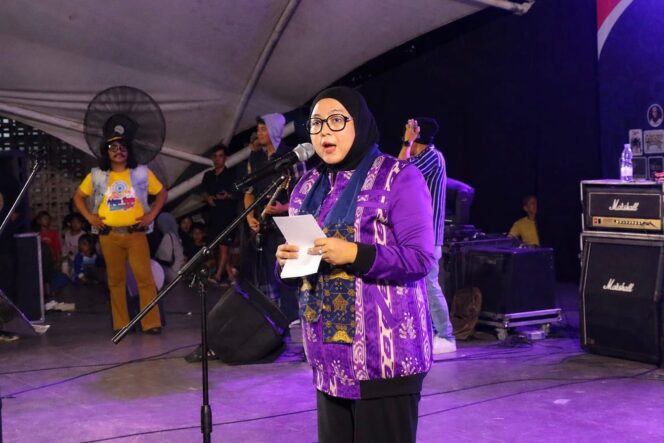 
 Wakil Bupati Tangerang, Intan Nurul Hikmah hadiri Festival Budaya Pekan Raya Balaraja ke-2 yang digelar mulai tanggal 22-30 Agustus 2026 di Alun-alun Balaraja,. Foto: Ist