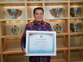 Bupati Tangerang, Moch. Maesyal Rasyid usai menghadiri wawancara dan menyampaikan paparan penyelenggaraan BPJS Ketenagakerjaan di Kabupaten Tangerang di Hotel Pullman Jakarta Pusat. Foto: Ist