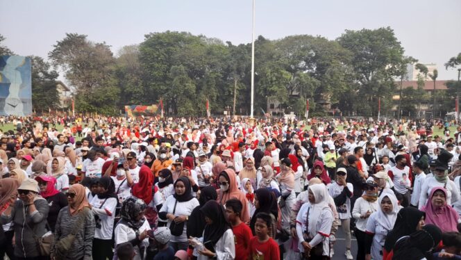 
 Ribuan Kader Gerindra Kota Tangerang Ikuti Gerak Jalan dan Senam Sehat dalam rangka HUT RI Ke-78. Foto: M. Rendi Saputra/Bule
