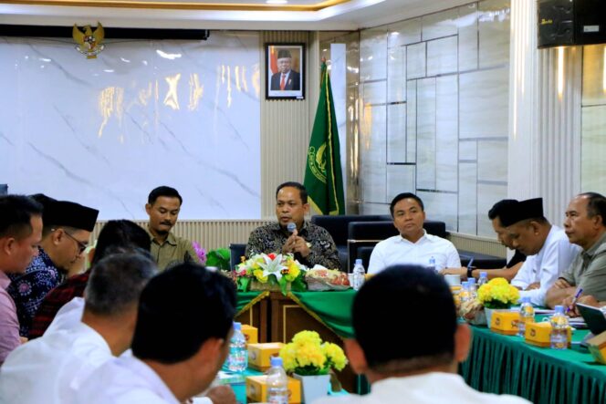 
 Penjabat (Pj) Wali Kota Tangerang, Nurdin, saat menghadiri Rapat Ekspose Persiapan Pelaksanaan Pemilu (Pemilihan Umum) Tahun 2024 di Kota Tangerang. Foto: HumasPro