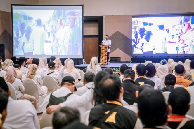 
 Ketua DPD Partai Gerindra Provinsi Banten, Andra Soni saat memberikan Pengarahan Pada Rapat Konsolidasi Tahap II DPC Gerindra Kota Tangerang. Foto: Ist