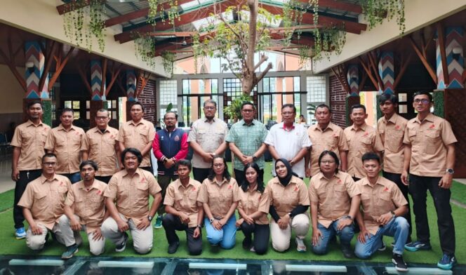 
 Jajaran pengurus Federasi Panjat Tebing Indonesia (FPTI) Kota Tangerang periode 2025-2028. Foto: Fale