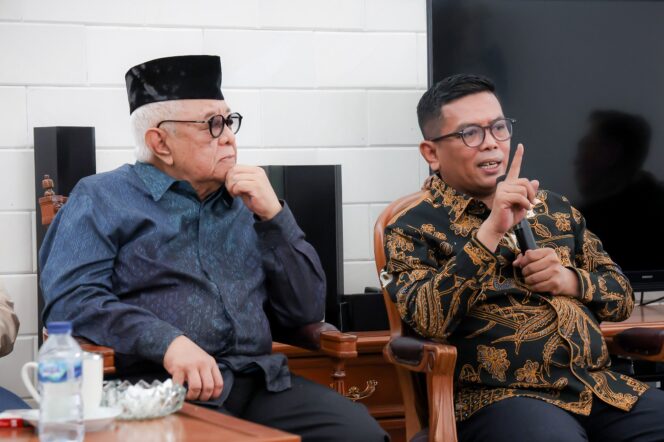 
 Gubernur Banten Andra Soni saat menghadiri Kumpul Jeung Dulur Salakanagara Institute. Foto: ist