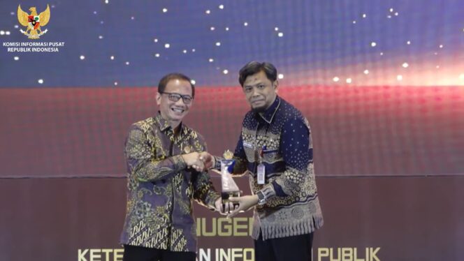 
 Bangga! Naik 5 Peringkat, Pemprov Banten Raih Predikat Badan Publik Informatif 