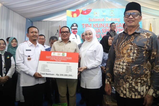 
 Kepala Dinas Sosial Kota Tangerang menerima kunjungan spesifik (kunspek) Komisi VIII DPR RI Masa Persidangan IV Tahun Sidang 2025–2026. Foto: ist