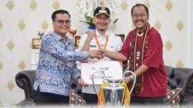 Bank Banten hadir secara langsung memberikan dukungan kepada Nathan Lebak FC, klub sepak bola kebanggaan masyarakat Kabupaten Lebak yang berhasil meraih gelar juara pada ajang Liga 4 Piala Gubernur. Foto: ist
