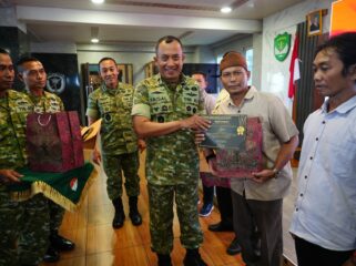 Danrem 052/Wijayakrama, Brigjen TNI Faizal Rizal, S.I.P., membuka kegiatan Pembinaan Jaring Mitra Karib Korem 052/Wijayakrama Tahun 2026 yang digelar di Aula Makorem 052/Wijayakrama, Kelapa Dua, Kabupaten Tangerang. Foto: ist 