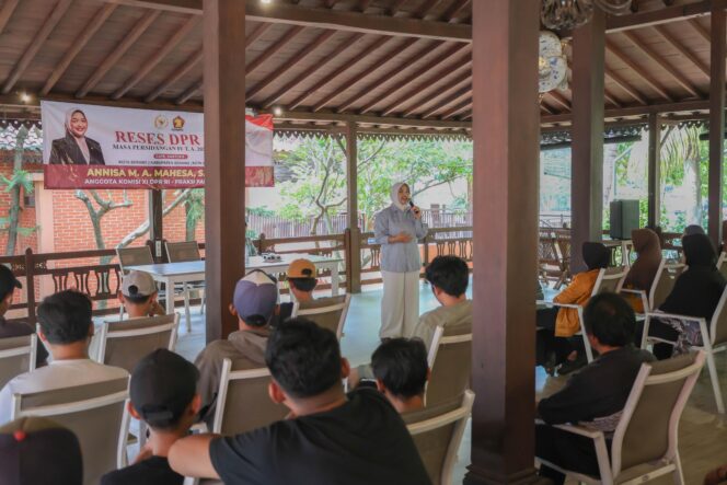 
 Anggota DPR RI Fraksi Partai Gerindra Daerah Pemilihan Banten II, Annisa Mahesa, kembali melaksanakan kegiatan reses di Kelurahan Tembong, Kecamatan Cipocok Jaya. Foto: ist
