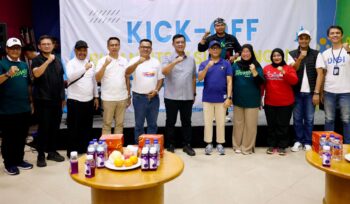 Kepala Kantor Cabang Tangerang Selatan Bank Banten, Eman Yuniantoro menghadiri Kick Off Bulan Literasi Keuangan yang digelar di Tangerang Selatan. Foto: ist