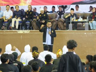 Gubernur Banten Andra Soni saat membuka Kejuaraan Pencak Silat Championship 2026 Satria Muda Indonesia (SMI) KOMDA Banten Cup II di Gedung Graha Pancasila, Kabupaten Pandeglang. Foto: ist