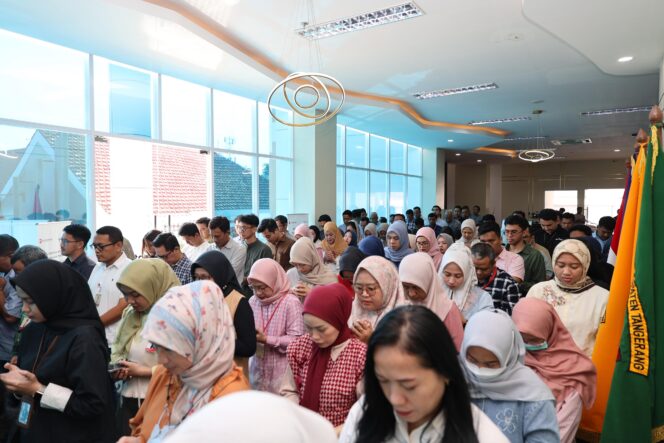 
 PT Bank Pembangunan Daerah Banten (Perseroda) Tbk atau Bank Banten menggelar acara Tasyakuran Idul Adha 1447 H / 2026 M yang berlangsung di Kantor Pusat “Grha Bank Banten”. Foto: ist 
