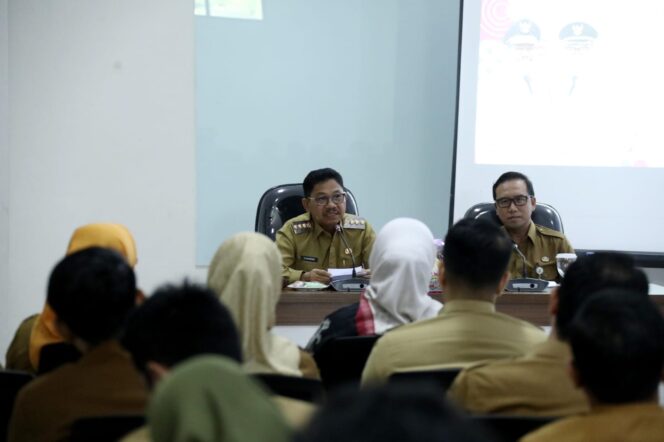 
 Wali Kota Tangerang, H. Sachrudin, saat membuka Pelatihan Teknis Substantif Pelayanan Publik bagi ASN Pemkot Tangerang di Graha Bhakti Karya, Modernland. Foto; ist