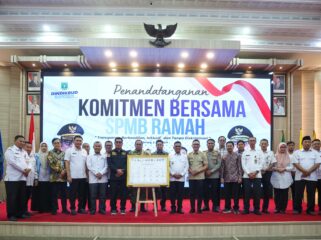 Penandatanganan Komitmen Bersama SPMB Ramah Tahun Ajaran 2026-2027 di Pendopo Gubernur, Kawasan Pusat Pemerintahan Provinsi Banten (KP3B) Curug, Kota Serang. Foto: ist