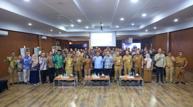 Gubernur Banten Andra Soni saat membuka PKN II angkatan XVI tahun 2026 yang dilaksanakan oleh Badan Pengembangan Sumber Daya Manusia Daerah Provinsi Banten, Pandeglang. Foto: ist
