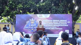 Wali Kota Tangerang Sachrudin saat menghadiri Audisi Cerdas Cermat Liga Bintang Juara yang diinisiasi oleh salah satu televisi swasta nasional dan digelar di Kumnamu School, Cibodas. Foto: ist