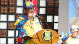 Wali Kota Tangerang Sachrudin saat melepas Kontingen Pekan Paralympic Pelajar Daerah (Pepaperda) IX Provinsi Banten. Foto: ist