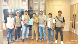 Kepala Bappeda Kabupaten Tangerang, Erwin Mawandy saat menerima audiensi Enviromental Journalist Network (EJN). Foto: EJN