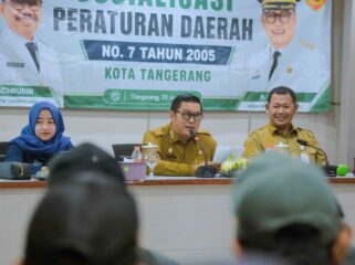 Wakil Wali Kota Tangerang, Maryono, saat membuka kegiatan Sosialisasi Peraturan Daerah Kota Tangerang yang digelar di Kantor Kecamatan Periuk. Foto: ist