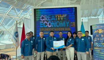Ketua Umum DPP Gekrafs Kawendra Lukistian, Staf Khusus Presiden Kazakstan Abayeva Arailym, jajaran pengurus DPP Gekrafs, diaspora Indonesia, mahasiswa yang tergabung dalam Perhimpunan Pelajar Indonesia (PPI), pengusaha Kazakstan, komunitas kreatif Kazakstan. Foto: Ist