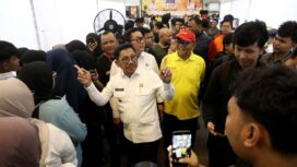 Wali Kota Tangerang, Sachrudin, saat membuka Job Fair Kota Tangerang 2026 yang dilaksanakan di Metropolis Mall Kota Tangerang. Foto: ist