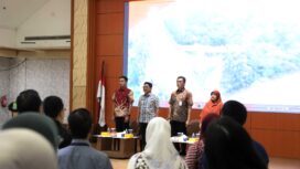 Wali Kota Tangerang Sachrudin saat membuka kegiatan Bimbingan Teknis (Bimtek) bagi Pelaku Usaha di Kota Tangerang yang berlangsung di Ruang Al Amanah, Gedung Pusat Pemerintahan Kota Tangerang. Foto: ist