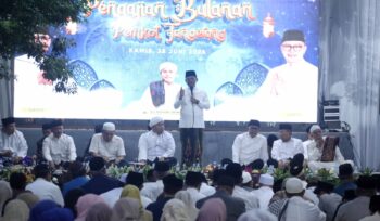 Wali Kota Tangerang Sachrudin saat menghadiri Pengajian Bulanan Pemerintah Kota (Pemkot) Tangerang bersama masyarakat yang dilaksanakan di kediamannya, Cipondoh. Foto: Ist