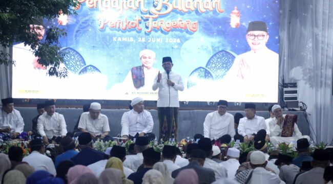 Wali Kota Tangerang Sachrudin saat menghadiri Pengajian Bulanan Pemerintah Kota (Pemkot) Tangerang bersama masyarakat yang dilaksanakan di kediamannya, Cipondoh. Foto: Ist