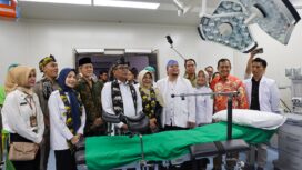 Gubernur Banten Andra Soni saat meninjau Fasilitas RSUD Muhammad Irsyad Djuwaeli Labuan di Kabupaten Pandeglang. Foto: Ist 