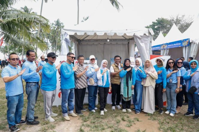 
 PT Bank Pembangunan Daerah Banten (Perseroda) Tbk atau Bank Banten ikut berpartisipasi dalam rangkaian kegiatan Exciting Banten Festival 2026 yang puncaknya dilaksanakan di Pantai Cibeureum I, Anyer, Kabupaten Serang. Foto: ist