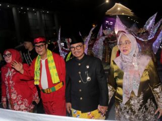Penampilan kontingen Kota Tangerang menjadi salah satu yang paling mencuri perhatian dalam Karnaval Budaya Nusantara yang menutup rangkaian Rapat Kerja Nasional (Rakernas) Apeksi XVIII Tahun 2026 di Kota Medan. Foto: ist