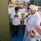 Gubernur Banten Andra Soni saat menghadiri Pemasangan Tiang Pancang Pembangunan Masjid Al Mubarokah, Kelurahan Gaga, Kecamatan Larangan, Kota Tangerang. Foto: ist