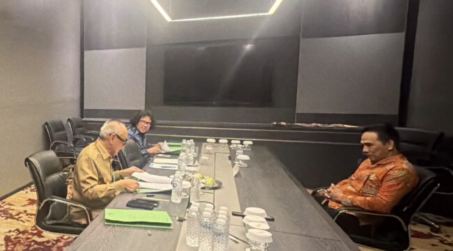 Pansel Direksi dan Komisaris di 3 BUMD Provinsi Banten saat melakukan Proses Seleksi. Foto: Ist