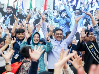 Gubernur Banten Andra Soni dan Ketua TP PKK Tinawati Andra Soni bersama 704 anak-anak Peringati Hari Anak Nasional (HAN) ke-42 yang dilaksanakan di Pendopo Gubernur Banten, Kawasan Pusat Pemerintahan Provinsi Banten (KP3B), Kota Serang. Foto: Ist