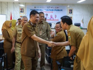 Sekretaris Daerah (Sekda) Provinsi Banten, Deden Apriandhi saat membuka 