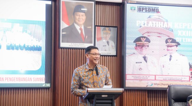 Sekretaris Daerah (Sekda) Provinsi Banten Deden Apriandhi membuka Pelatihan Kepemimpinan Pengawas (PKP) Angkatan XXIII, XXIV, XXV, dan XXVI di Lingkungan Provinsi Banten Tahun 2026 di Aula BPSDMD Provinsi Banten, Kabupaten Pandeglang. Foto: Ist