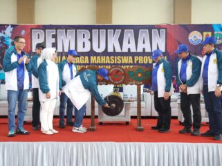 Gubernur Banten Andra Soni Gubernur membuka secara resmi Pekan Olahraga Mahasiswa Provinsi (POMPROV) VIII Banten Tahun 2026 di Islamic Center Cilegon, Kota Cilegon. Foto: Ist