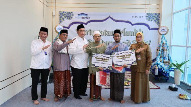 
 Direktur Utama Bank Banten, Muhammad Busthami saat Peringatan Maulid Nabi Muhammad 1448 H/2026 di Graha Bank Banten. Foto: Ist