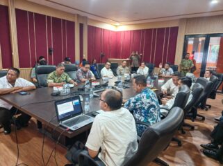 Kepala BPBD Kota Tangerang Mahdiar saat Memimpin Rapat Koordinasi Lintas Stakeholders. Foto: Ist