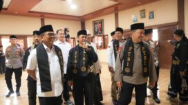 Kapolri Jenderal Polisi Listyo Sigit Prabowo bersama Gubernur Banten Andra Soni meresmikan Balai Latihan Silat Pasanggrahan Tjimande Banten Indonesia (PTBI) di Kampung Cibogo, Kelurahan Lebakwangi, Kecamatan Walantaka, Kota Serang. Foto: Ist