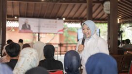 Anggota Komisi XI DPR RI dari Fraksi Partai Gerindra, Annisa Mahesa, saat melakukan Sosialisasi Empat Pilar MPR RI bertema “Inklusi Keuangan Dalam Bingkai Empat Pilar Kebangsaan” di Kecamatan Cipocok, Kota Serang. Foto: Ist